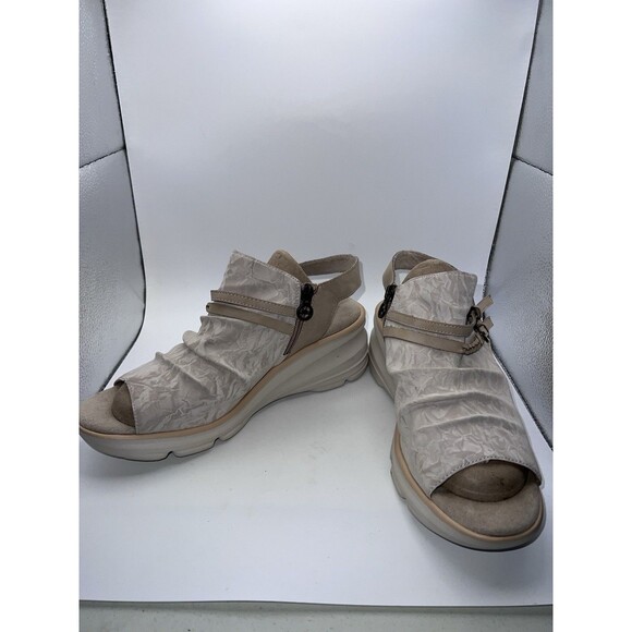 Jambu Orlando Wedge Sandal Shoes Womens Size 10 Beige Comfort Casual - Picture 4 of 12